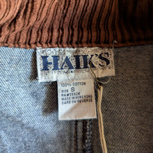 Load image into Gallery viewer, 90s Vintage Frog Applique Denim Barn Coat