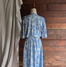 Load image into Gallery viewer, 90s Vintage Light Blue Floral Boxy Midi Dress