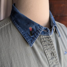 Load image into Gallery viewer, 90s Vintage Plus Size Embroidered Shirt