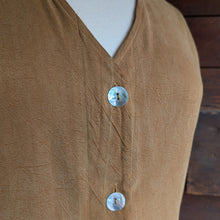 Load image into Gallery viewer, 90s Vintage Long Tan Vest