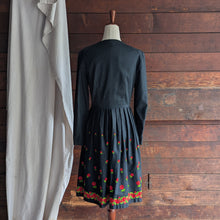 Load image into Gallery viewer, Vintage Cotton European Folk Dress
