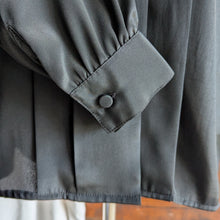 Load image into Gallery viewer, 80s Vintage Black Boxy Blouse