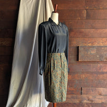 Load image into Gallery viewer, 80s Vintage Black Boxy Blouse