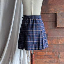 Load image into Gallery viewer, 90s Vintage Navy Plaid Mini Skirt
