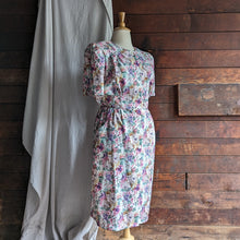 Load image into Gallery viewer, 80s/90s Vintage Floral Print Dress
