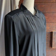Load image into Gallery viewer, 80s Vintage Black Boxy Blouse
