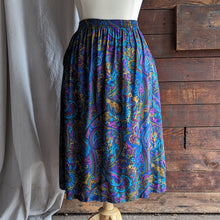 Load image into Gallery viewer, 90s Vintage Blue Rayon Paisley Print Midi Skirt
