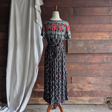 Load image into Gallery viewer, 90s Vintage Floral And Lace Print Maxi Dress