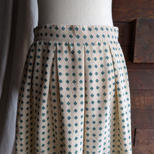 Load image into Gallery viewer, 80s Vintage Ivory Cotton Blend Pleated Midi Skirt