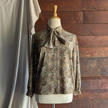 Load image into Gallery viewer, 90s Vintage Tan and Brown Paisley Long Sleeve Blouse