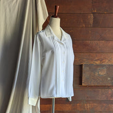 Load image into Gallery viewer, 90s Vintage White Long Sleeve Boxy Blouse