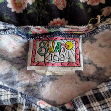 Load image into Gallery viewer, 90s Vintage Floral and Plaid Knit Top