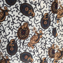 Load image into Gallery viewer, 80s Vintage Plus Size Swirling Crest Blouse
