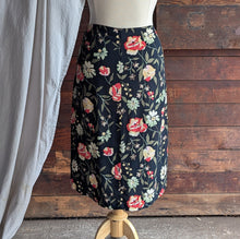 Load image into Gallery viewer, Y2K Vintage Black Floral Rayon Skirt