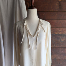 Load image into Gallery viewer, 90s Vintage Cream Embroidered Loose Peasant Blouse