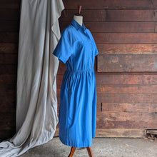 Load image into Gallery viewer, 90s Vintage Blue Shortsleeve Maxi Shirtdress