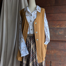 Load image into Gallery viewer, 90s Vintage Long Tan Vest