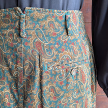 Load image into Gallery viewer, 90s Vintage Green Paisley Pencil Skirt