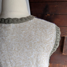 Load image into Gallery viewer, 90s Vintage Plus Size Harvest Embroidered Knit Vest