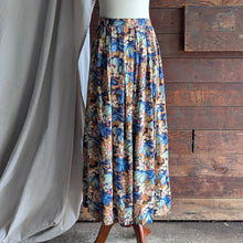 Load image into Gallery viewer, 90s Vintage Leaf & Bird Print Skirt