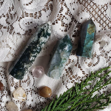 Load image into Gallery viewer, Moss Agate Obelisks