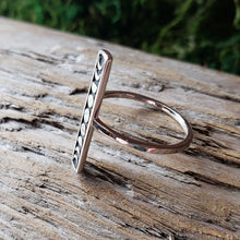 Load image into Gallery viewer, Sterling Silver Moon Phase Bar Ring