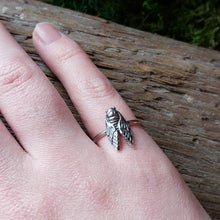 Load image into Gallery viewer, Sterling Silver Cicada Ring