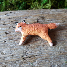 Load image into Gallery viewer, Handmade Woodland Fox Brooch