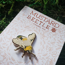Load image into Gallery viewer, Bumble Bee Enamel Pin