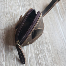 Load image into Gallery viewer, Genuine Leather Rat Pouch