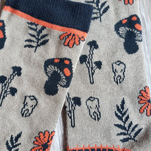 Load image into Gallery viewer, Mushrooms & Murder Crew Socks