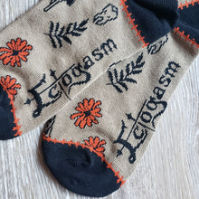 Load image into Gallery viewer, Mushrooms & Murder Crew Socks