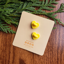 Load image into Gallery viewer, Rain Boots Frog Enamel Pin