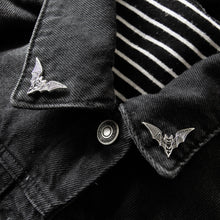 Load image into Gallery viewer, Bat Collar Pin Set