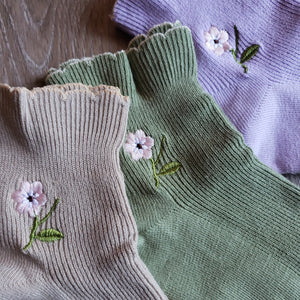 Embroidered Flower Socks