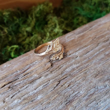 Load image into Gallery viewer, Bronze Adjustable Leaf Ring

