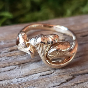 Bronze Chanterelle Mushroom Ring (size 7-8)