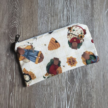 Load image into Gallery viewer, Vintage Fabric Zipper Pouch (Honey Bears)
