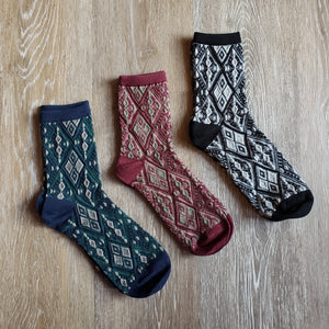 Textured Diamond Pattern Socks
