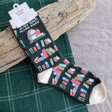 Load image into Gallery viewer, &quot;One More Page&quot; Book Socks
