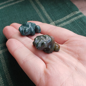Moss Agate Frog Pocket Stones