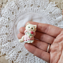 Load image into Gallery viewer, Vintage Valentine Kitty Brooch
