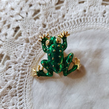 Load image into Gallery viewer, Vintage Gold-toned Frog Brooch
