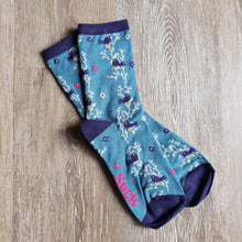 Load image into Gallery viewer, Blackbird Vine Pattern Bamboo Socks
