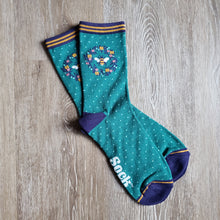 Load image into Gallery viewer, Bee Wreath Pattern Bamboo Socks
