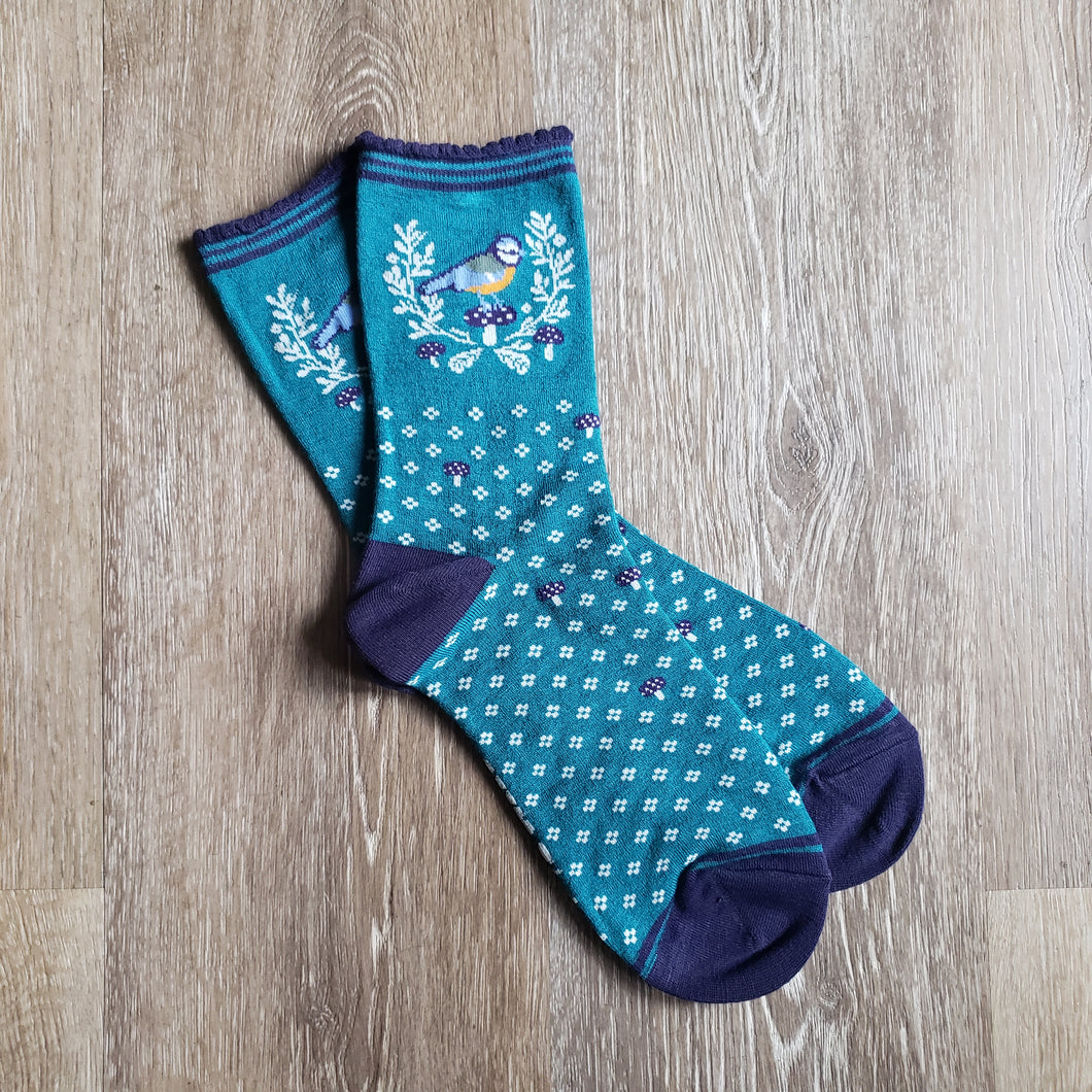 Bluebird Wreath Pattern Bamboo Socks