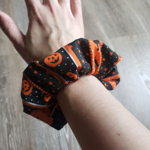 Halloween Stripe Print Scrunchies