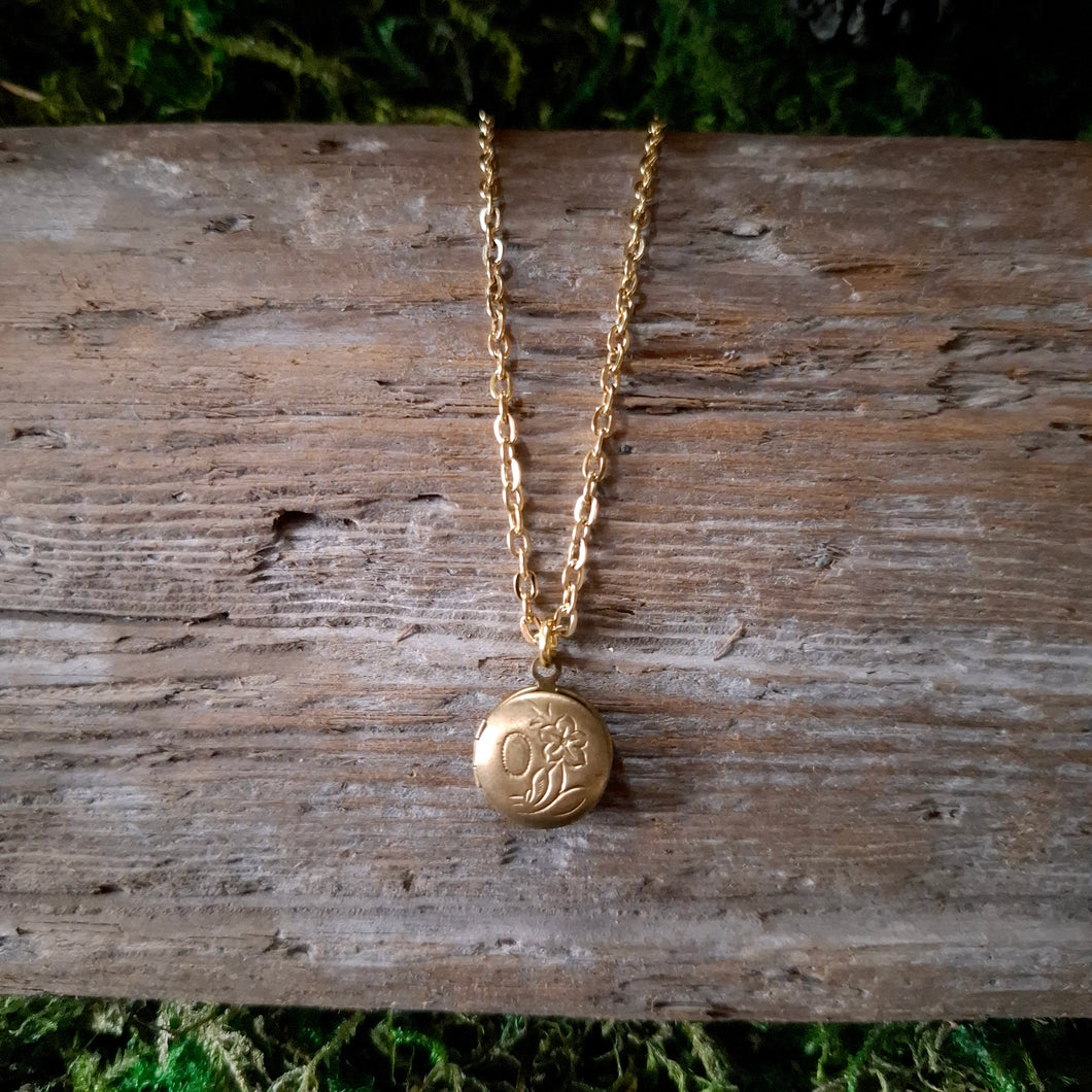 Tiny Round Vintage Locket