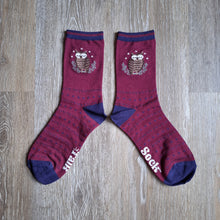 Load image into Gallery viewer, Owl Wreath Pattern Bamboo Socks
