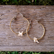 Load image into Gallery viewer, Handmade Brass and Snake Vertebrae Earrings
